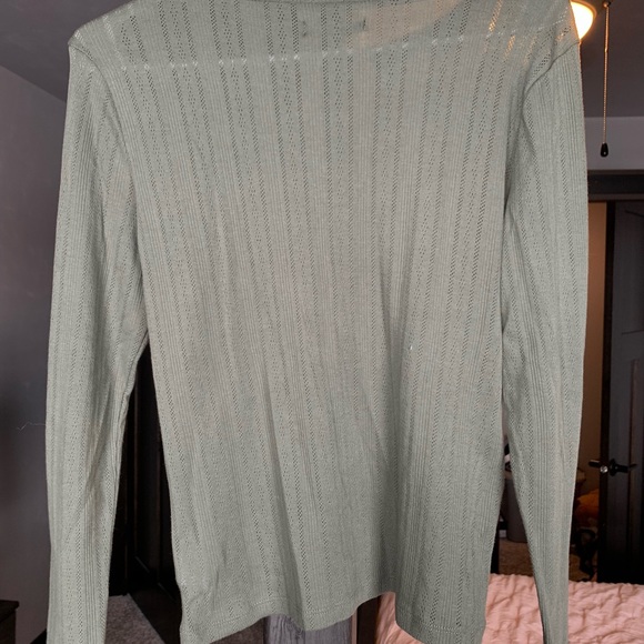 American eagle top - Picture 2 of 3